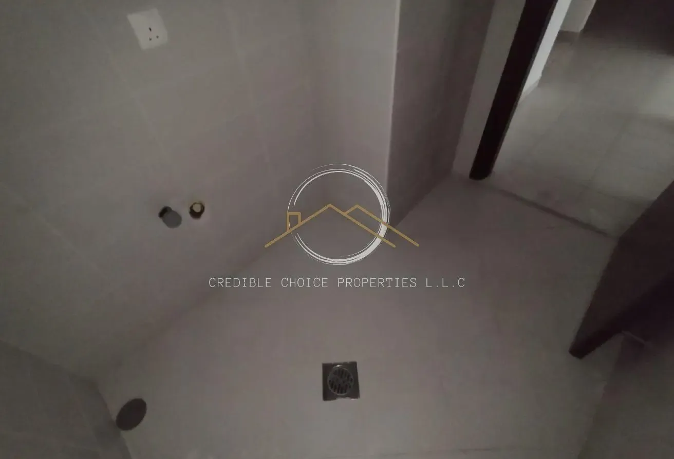 12 CHQ| FREE MAINTENANCE| 21 DAYS FREE| FOR FAMILY
