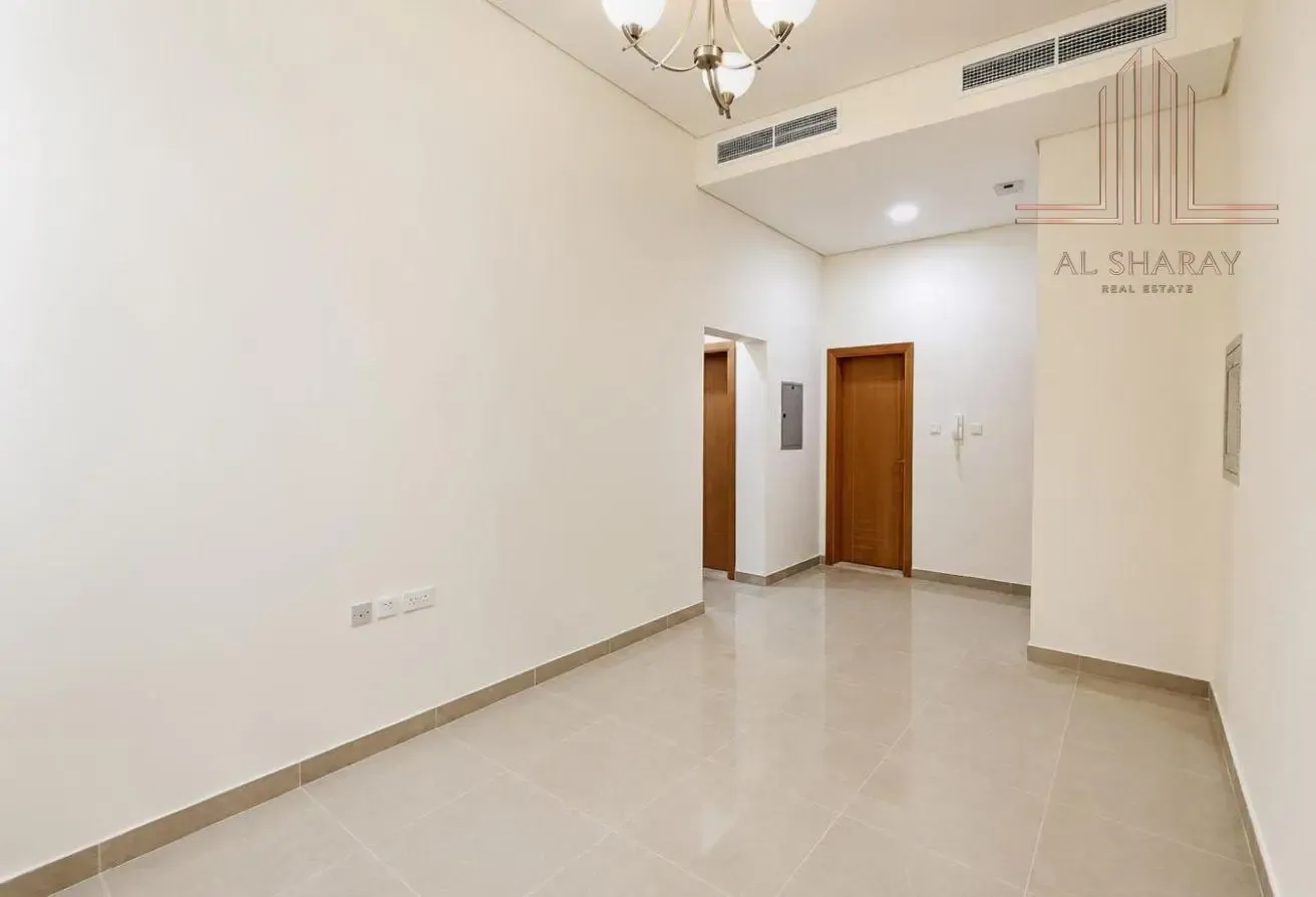 New Modern Flat |Closed Kitchen | Family | Near MS