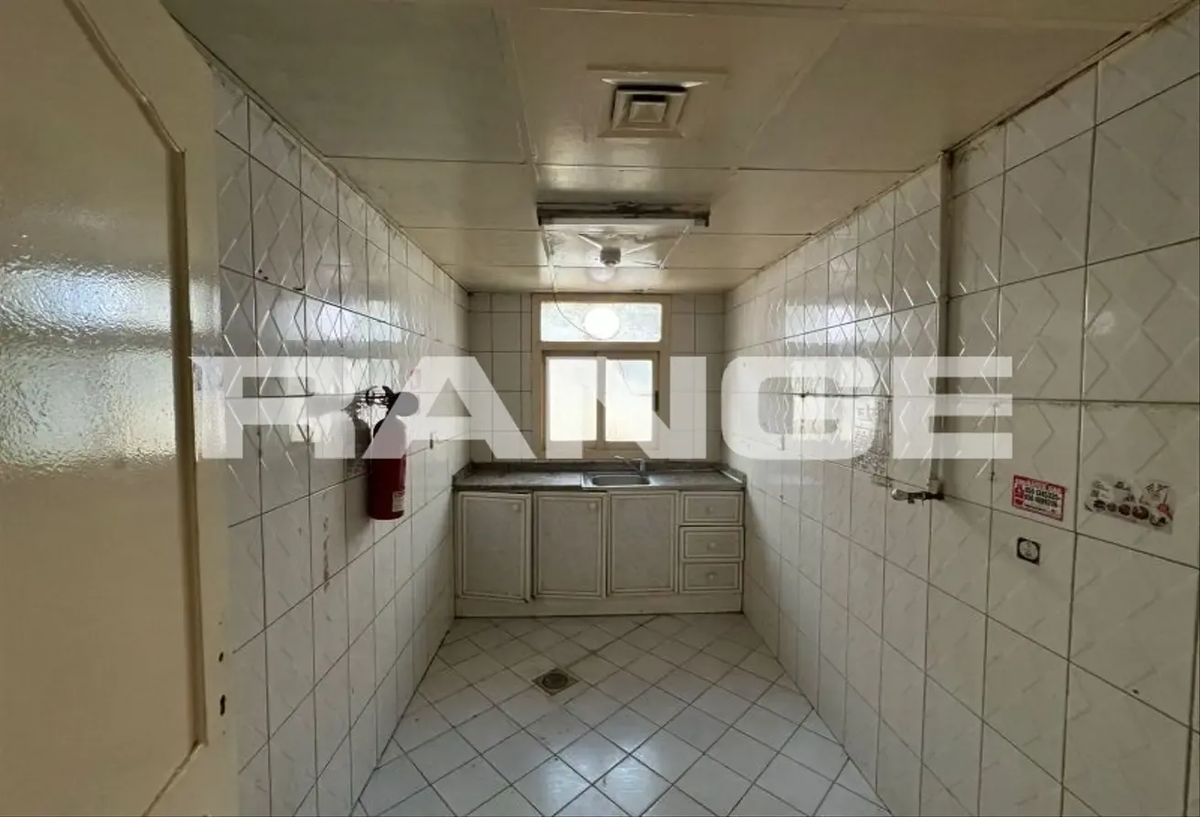 Low Rent | Closed Kitchen | Prime Location