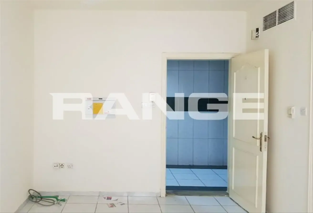 Low Rent | Closed Kitchen | Prime Location