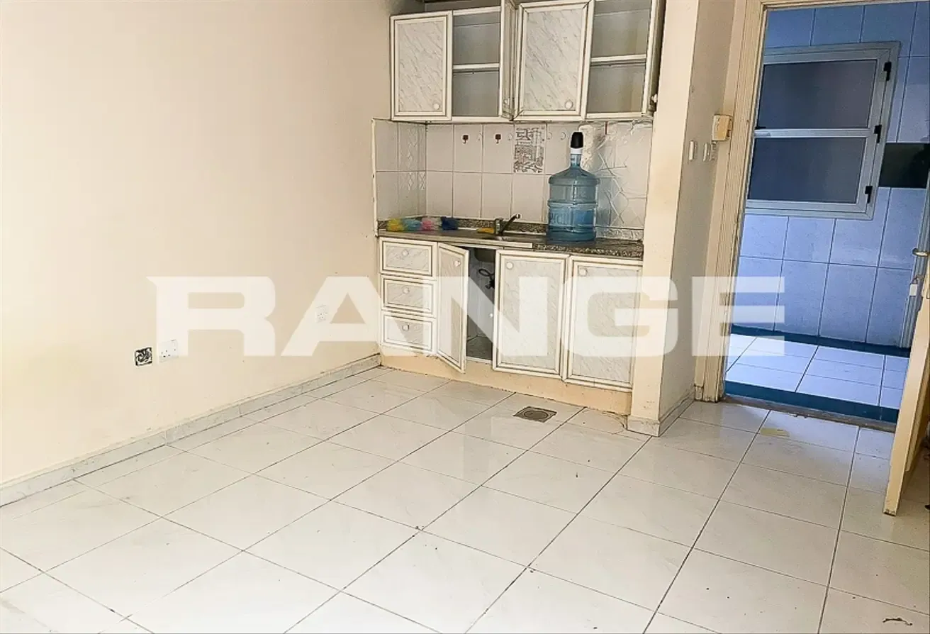 Best Price | Studio | Open Kitchen | Parking