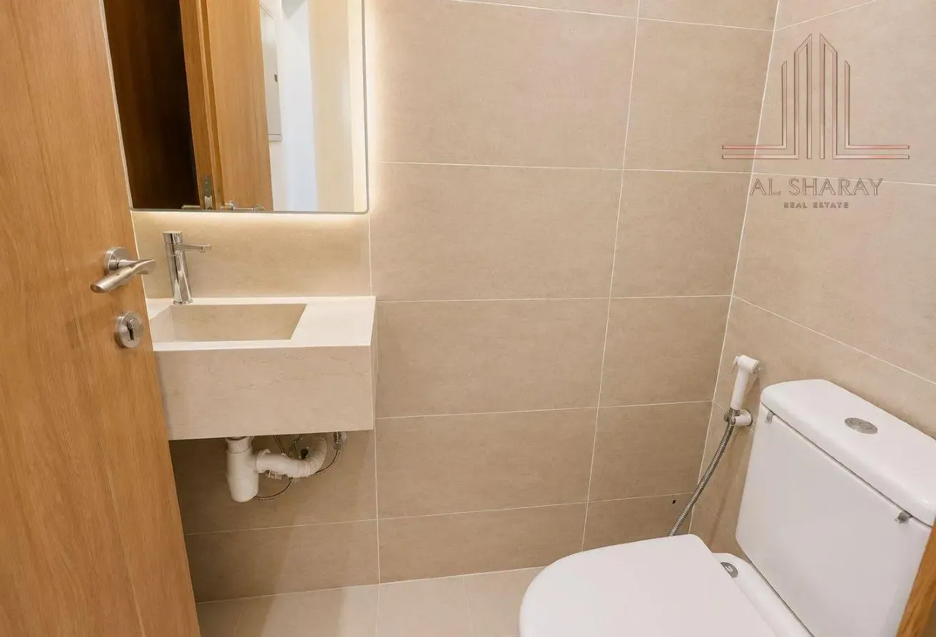 New Modern Flat |Closed Kitchen | Family | Near MS
