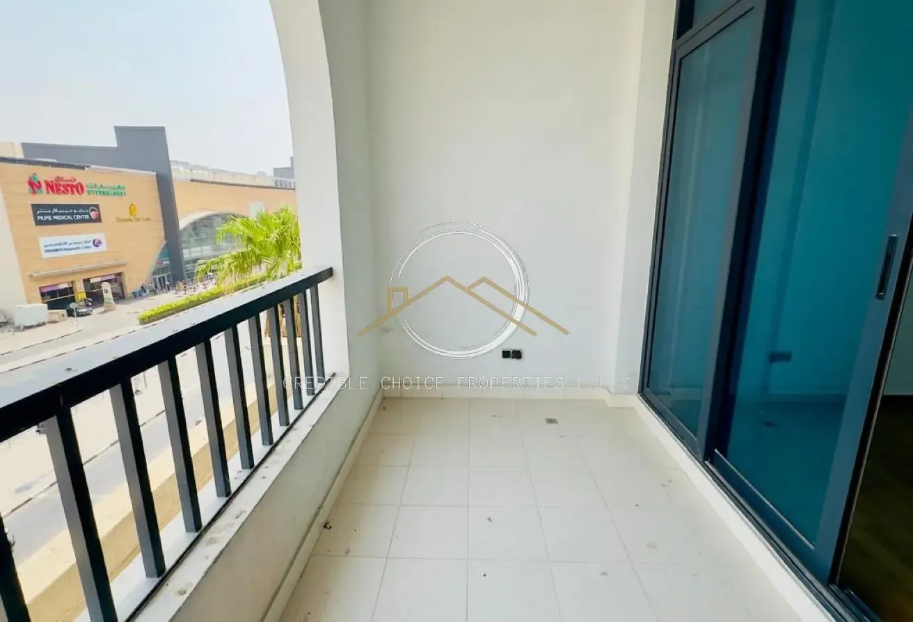 3BHK with Maidsroom | Near Metro and Malls |Family
