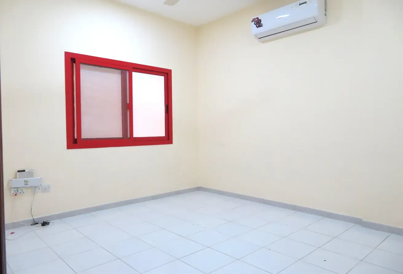 FAMILY CLOSED KITCHEN STUDIO- AL MUTEENA