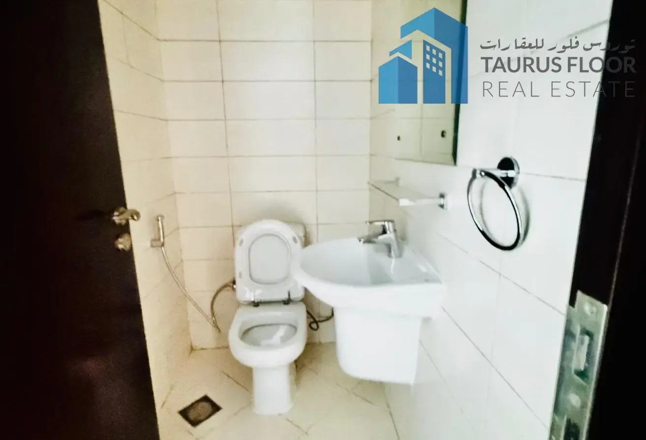 Near Metro Spacious 1BHK Ready to Move Open view