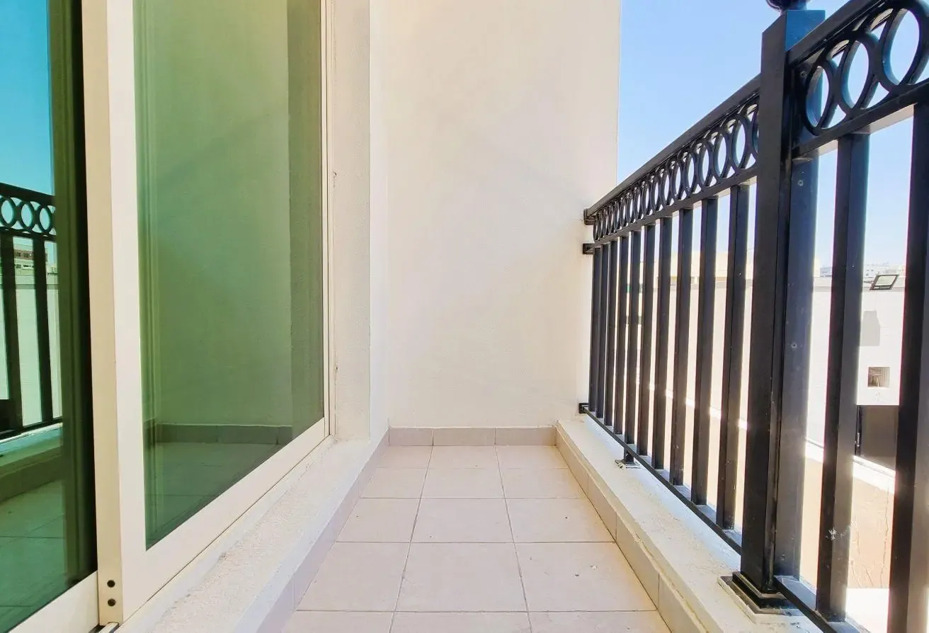 COMPACT | 2 BHK | OPP LULU CENTER | MUTEENA