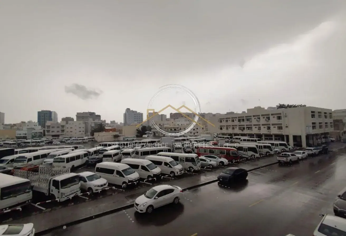 LAUNDRY ROOM| PARKING| 500M METRO| SPACIOUS|FAMILY