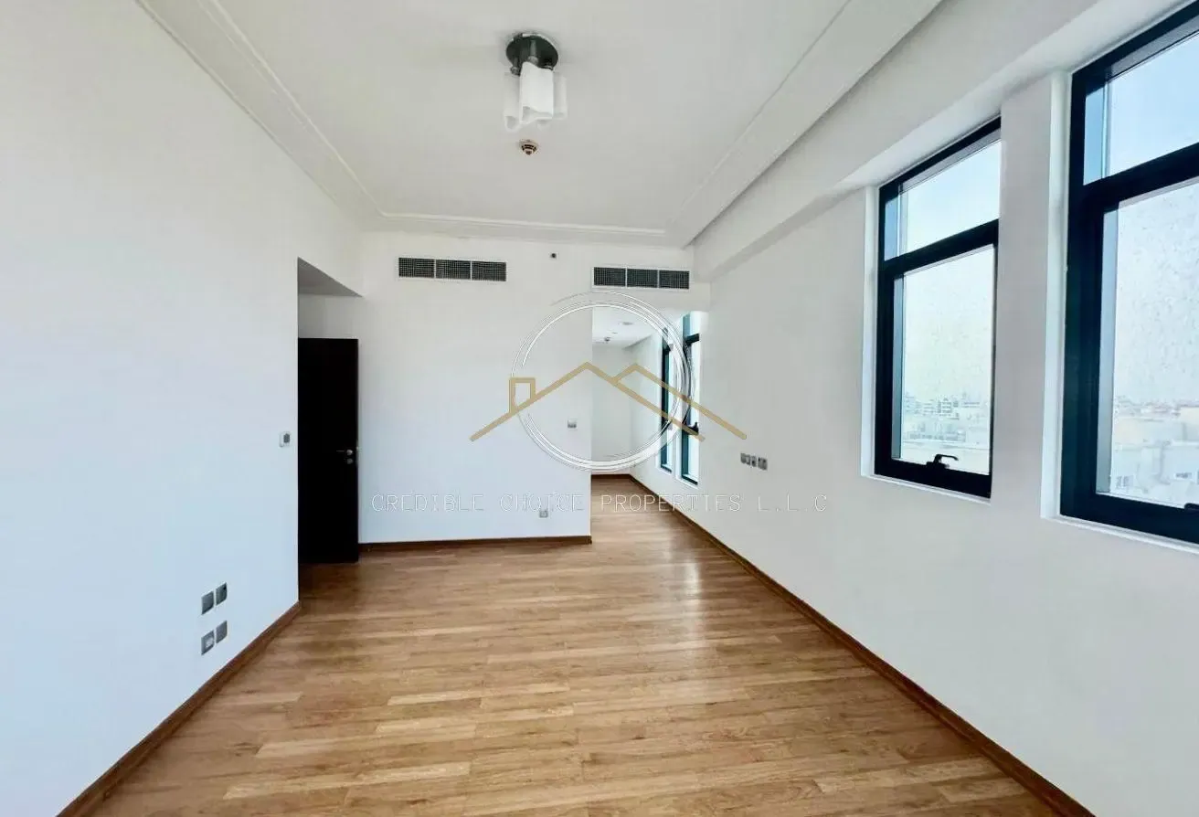 CHILLER FREE| METRO NEARBY| FOR FAMILY| SPACIOUS