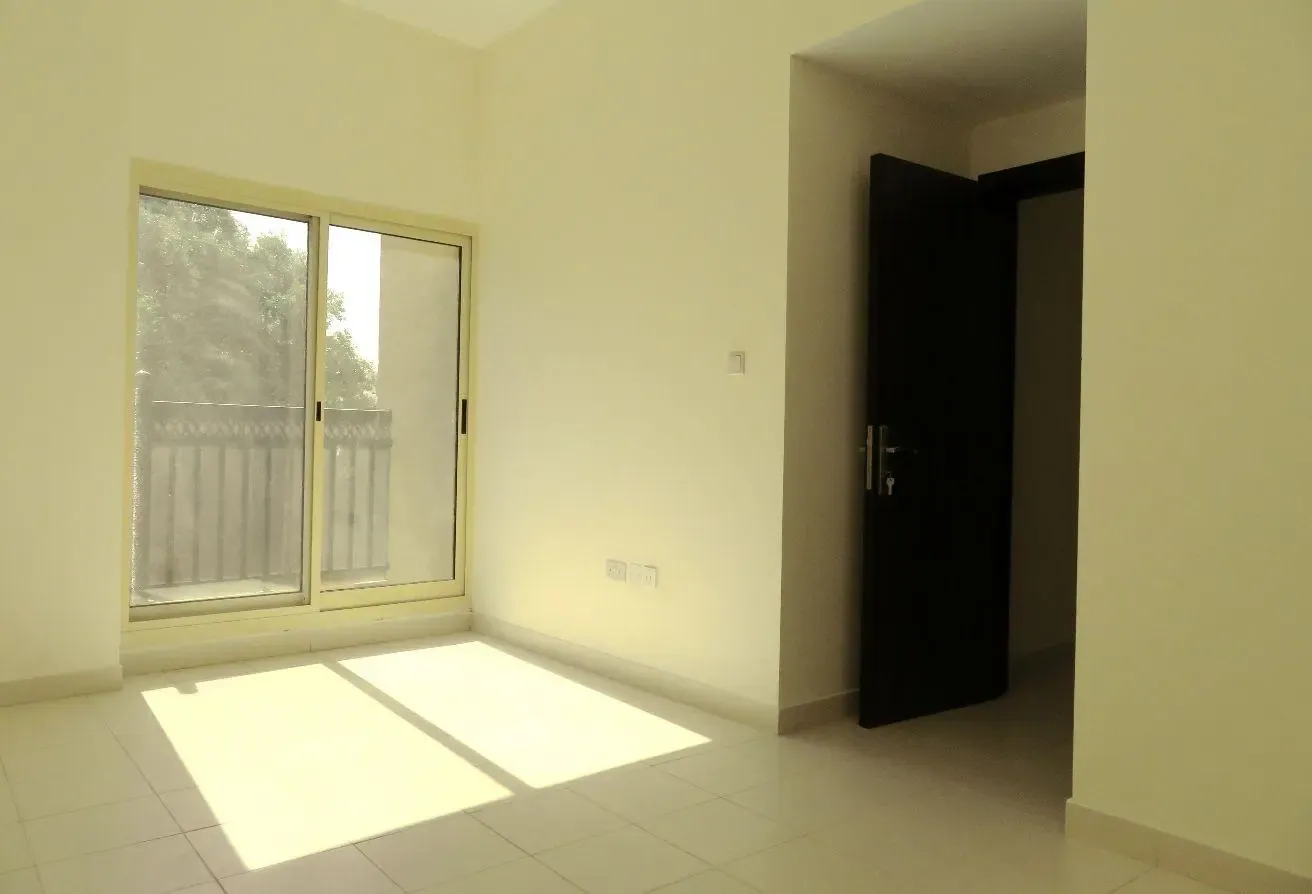 QUALITY-2 BEDROOM+BALCONY-AL MUTEENA