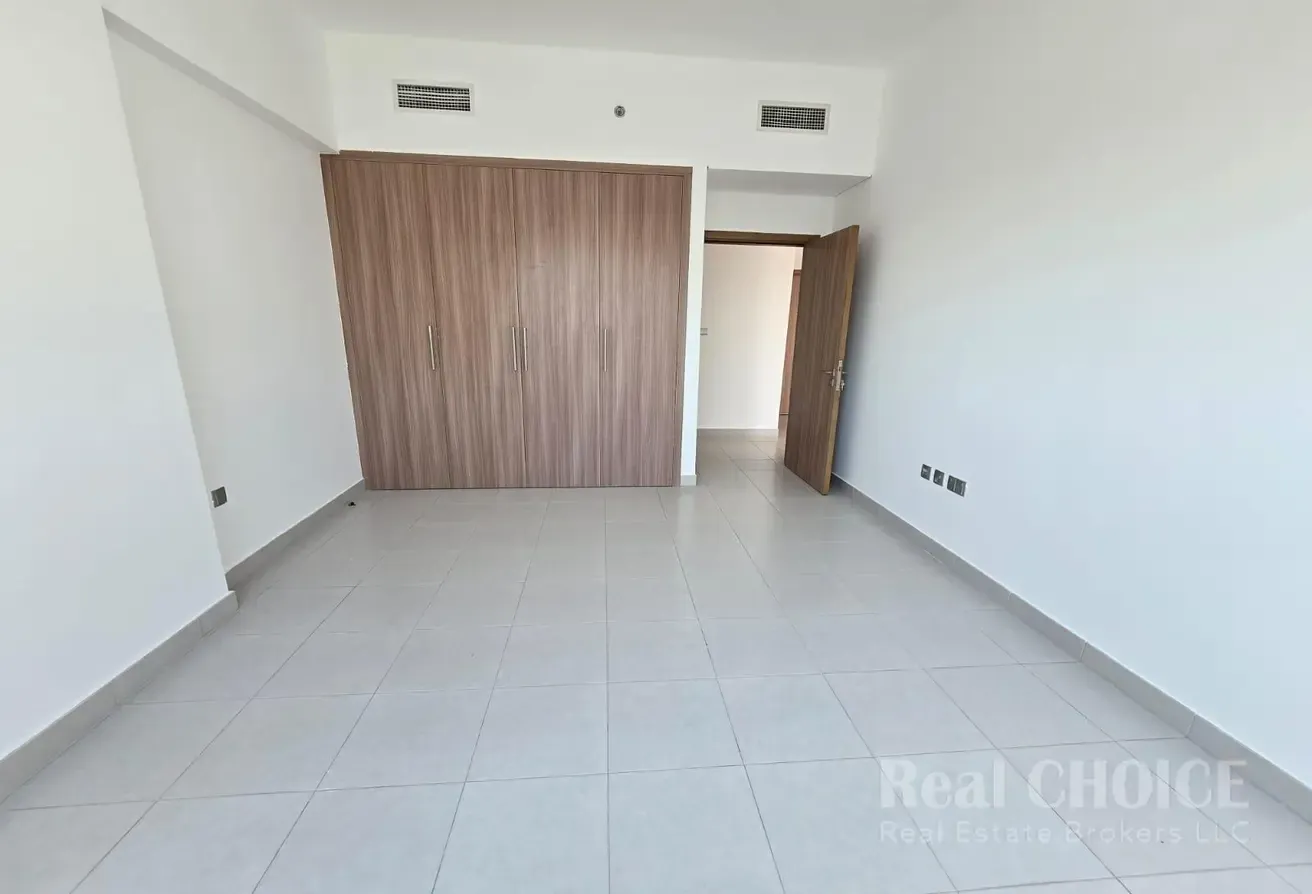 Spacious I Free Maintenance I Family Apartment