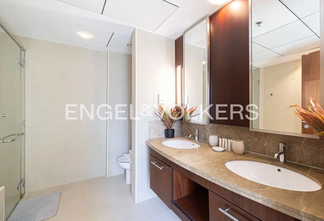 Fountain View | High Floor | Vacant
