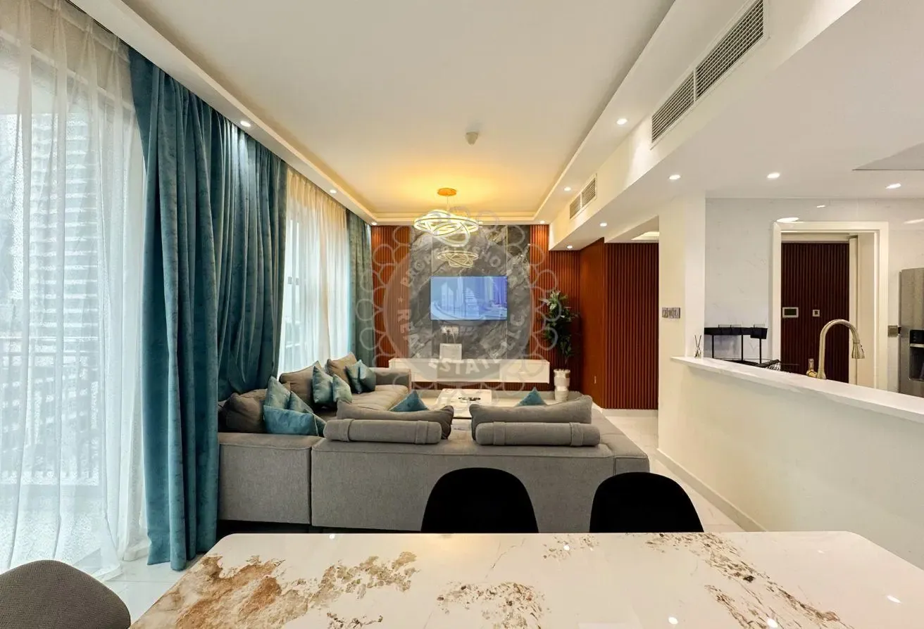 Fully Furnished| Upgraded 2BR | Vacant