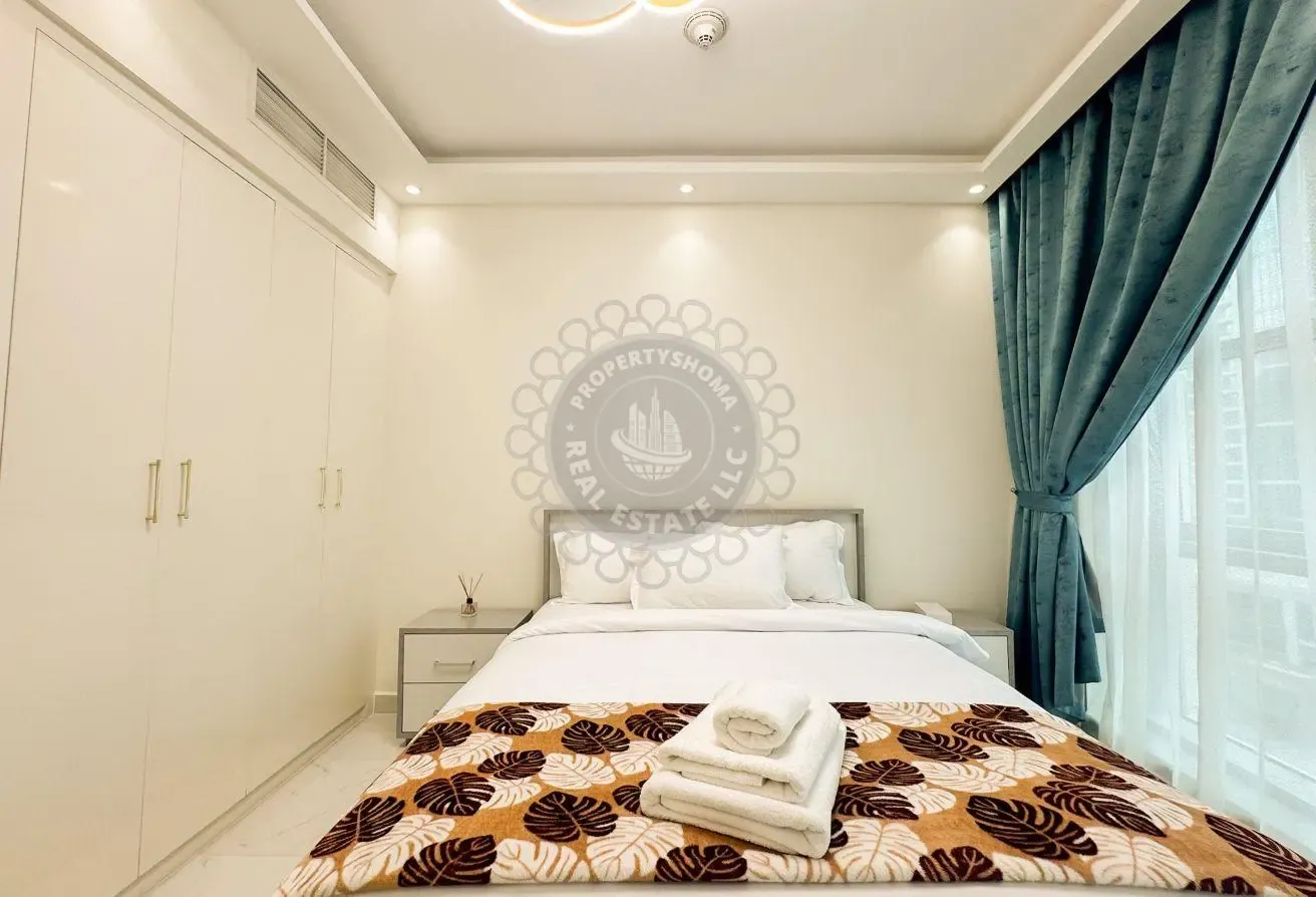 Fully Furnished| Upgraded 2BR | Vacant