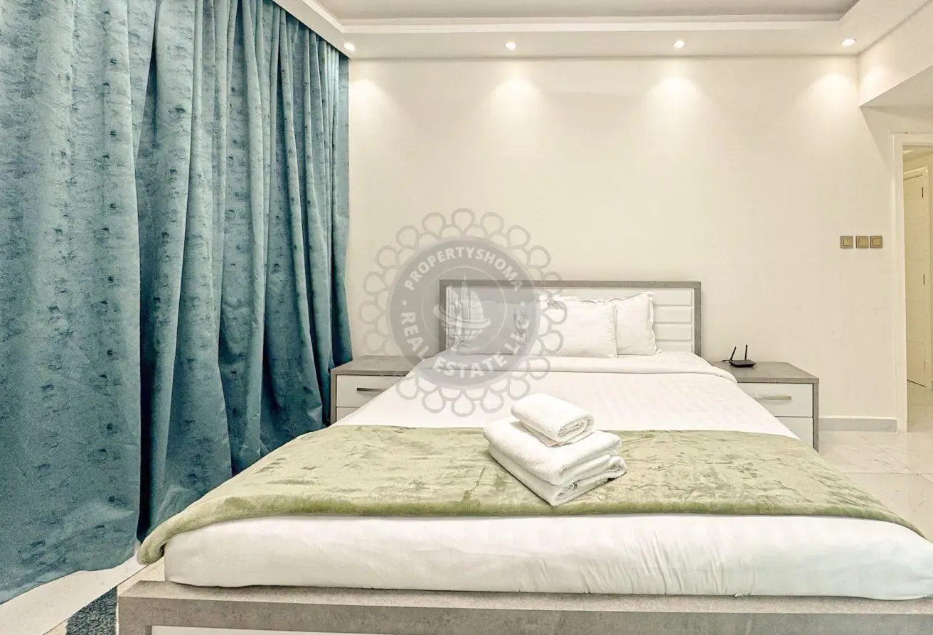 Fully Furnished| Upgraded 2BR | Vacant