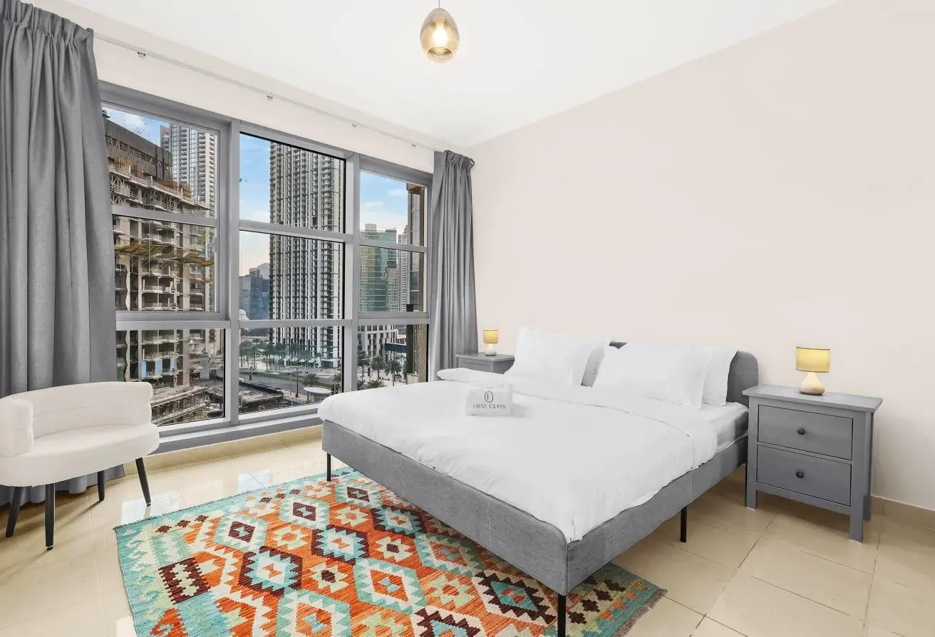 Elegant 2BR Apartment | Prime Downtown Dubai