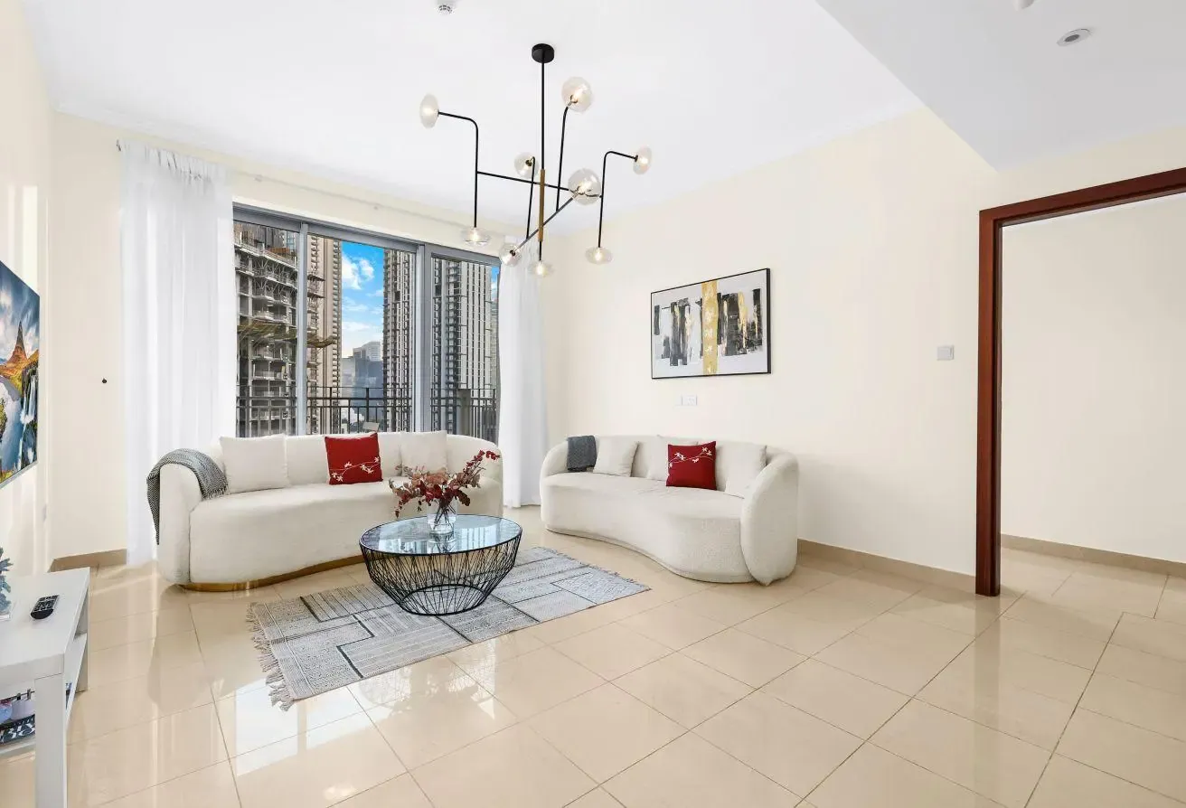 Elegant 2BR Apartment | Prime Downtown Dubai