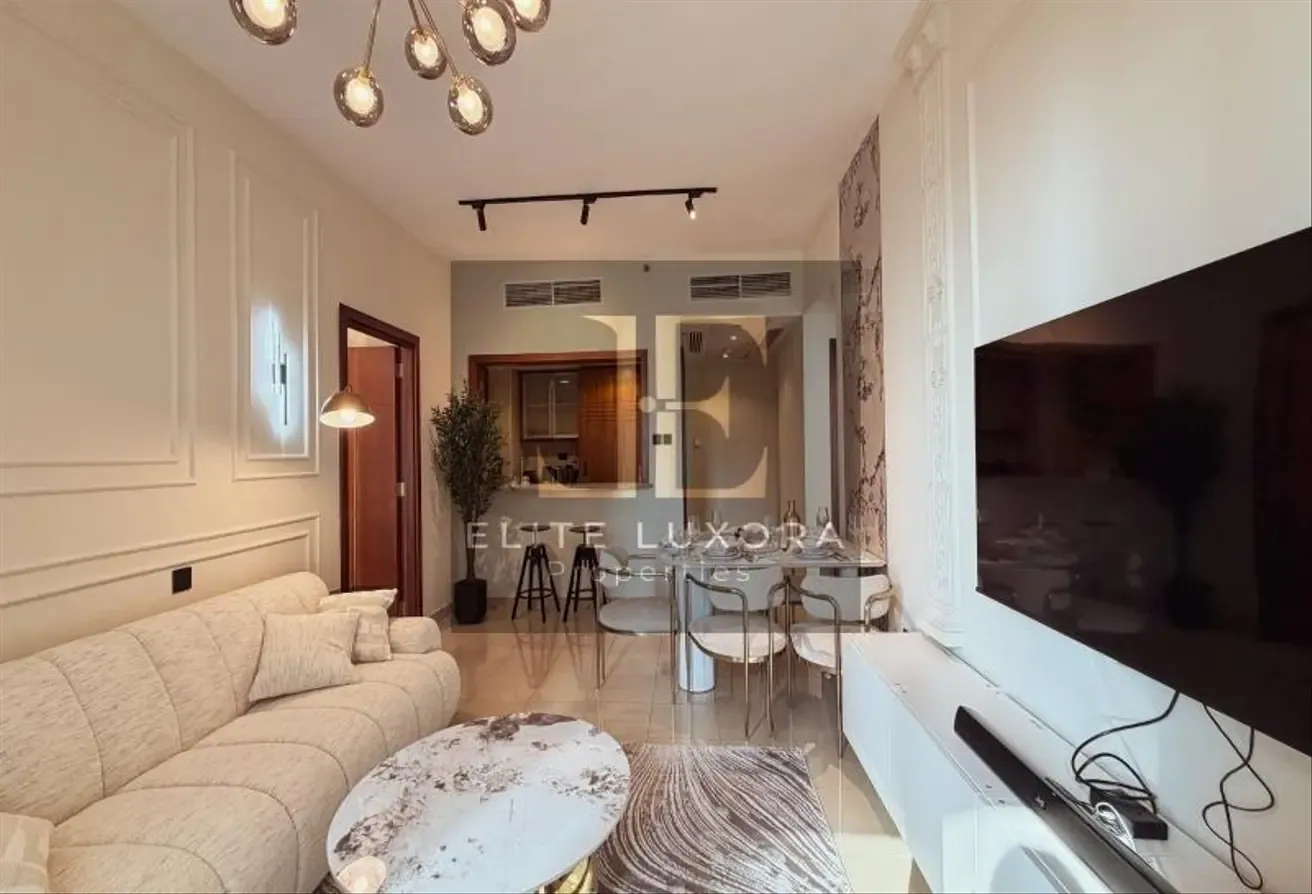 Luxury Living|Pool View|Fully Furnished & Upgraded