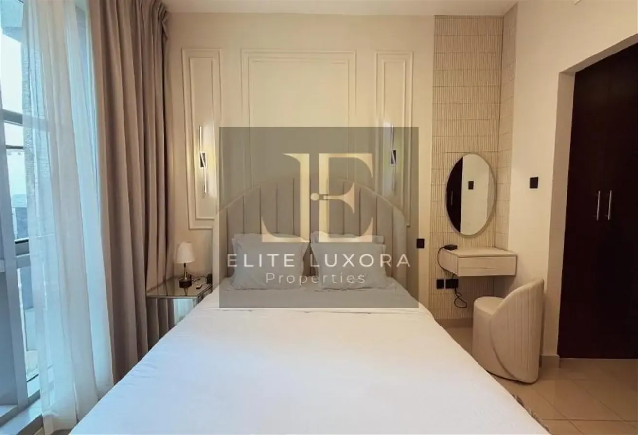 Luxury Living|Pool View|Fully Furnished & Upgraded