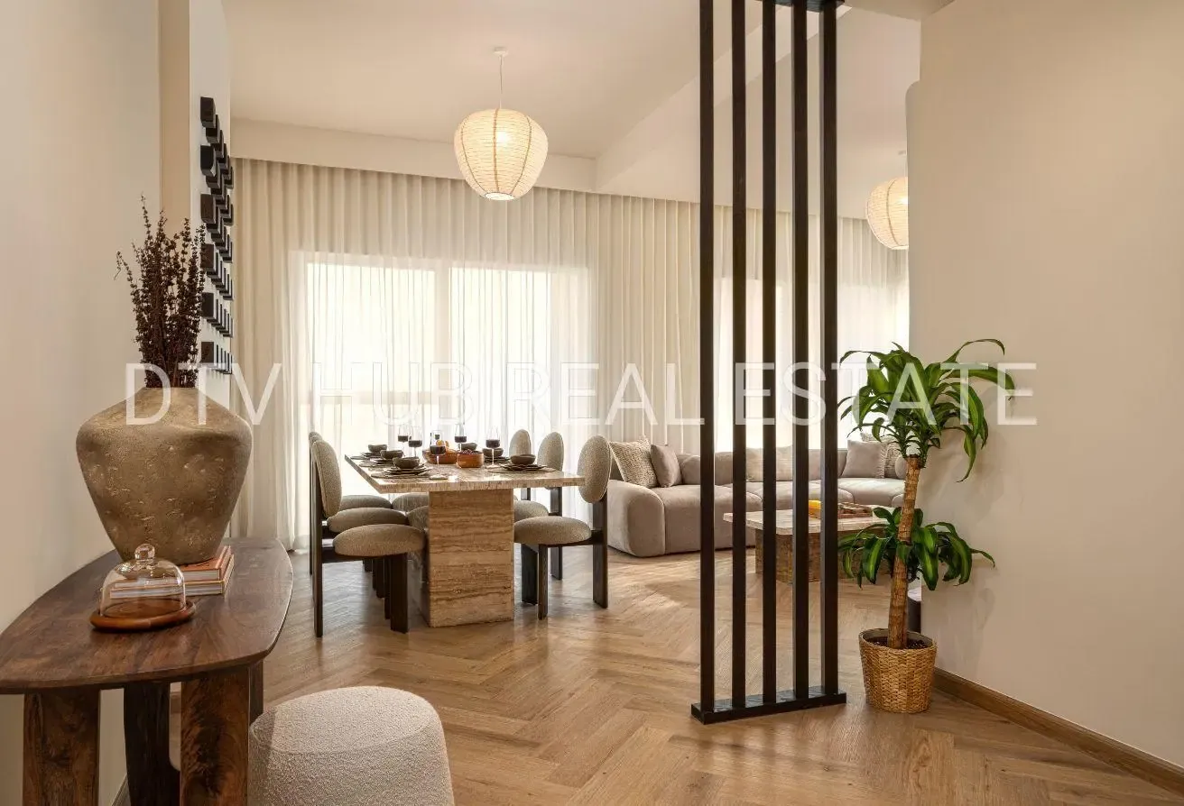Seraya 52 | Canal View | Private Jacuzzi & Lift