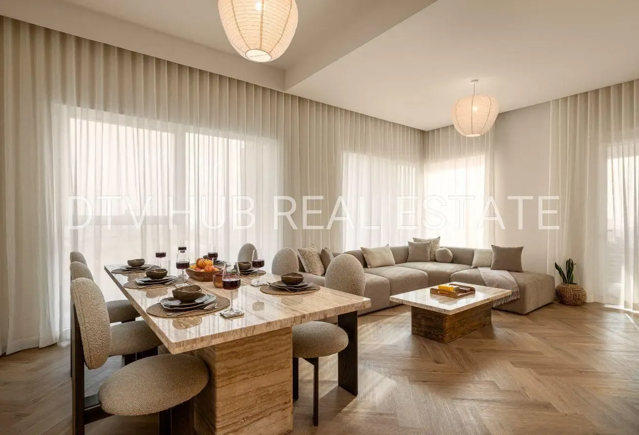 Seraya 52 | Canal View | Private Jacuzzi & Lift