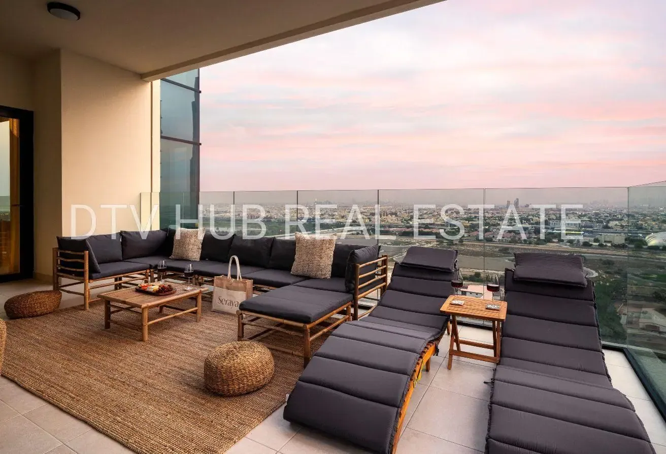 Seraya 52 | Canal View | Private Jacuzzi & Lift