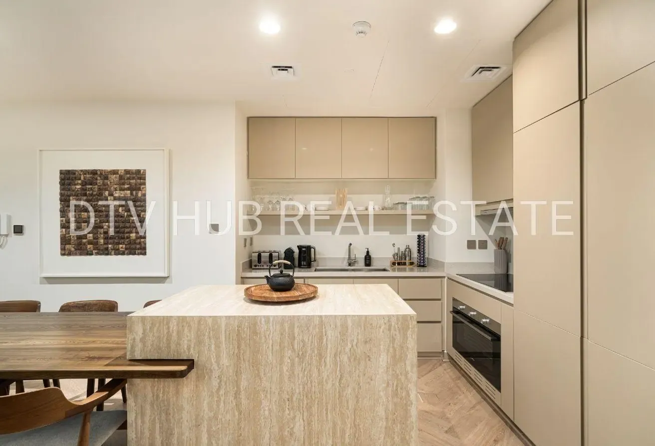 Seraya 6 | Private Jacuzzi & Elevator | Waterfront