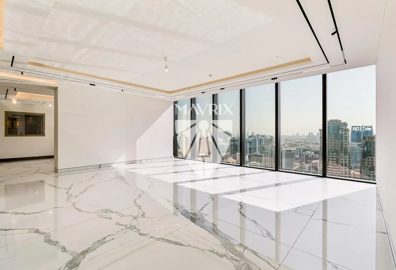 High Floor | Luxurious 4B | Prime Location