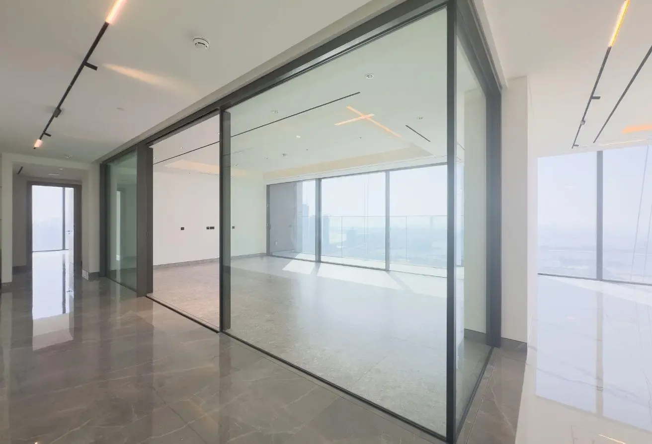 Palm View and Sea View | Luxury Living | Vacant