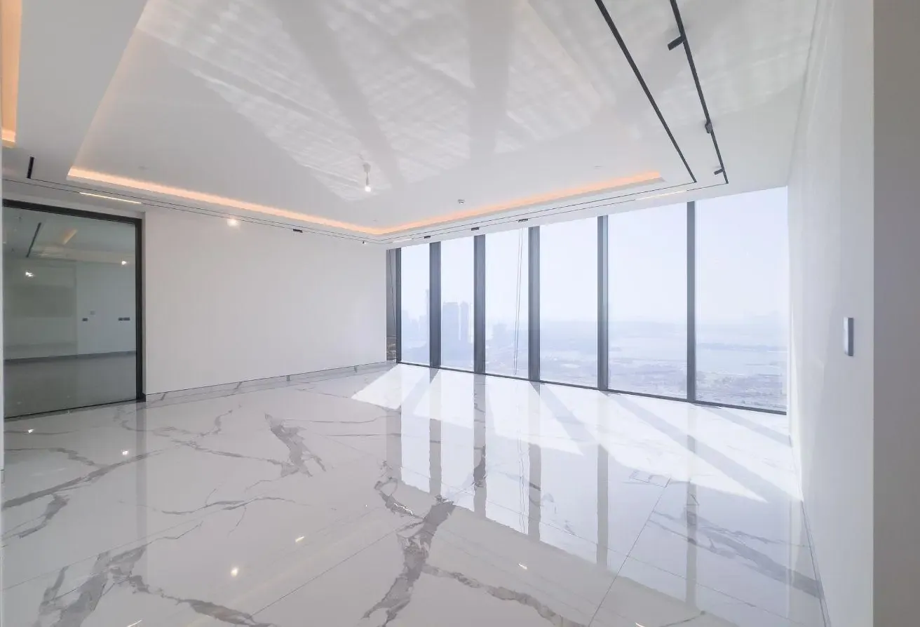 Palm View and Sea View | Luxury Living | Vacant