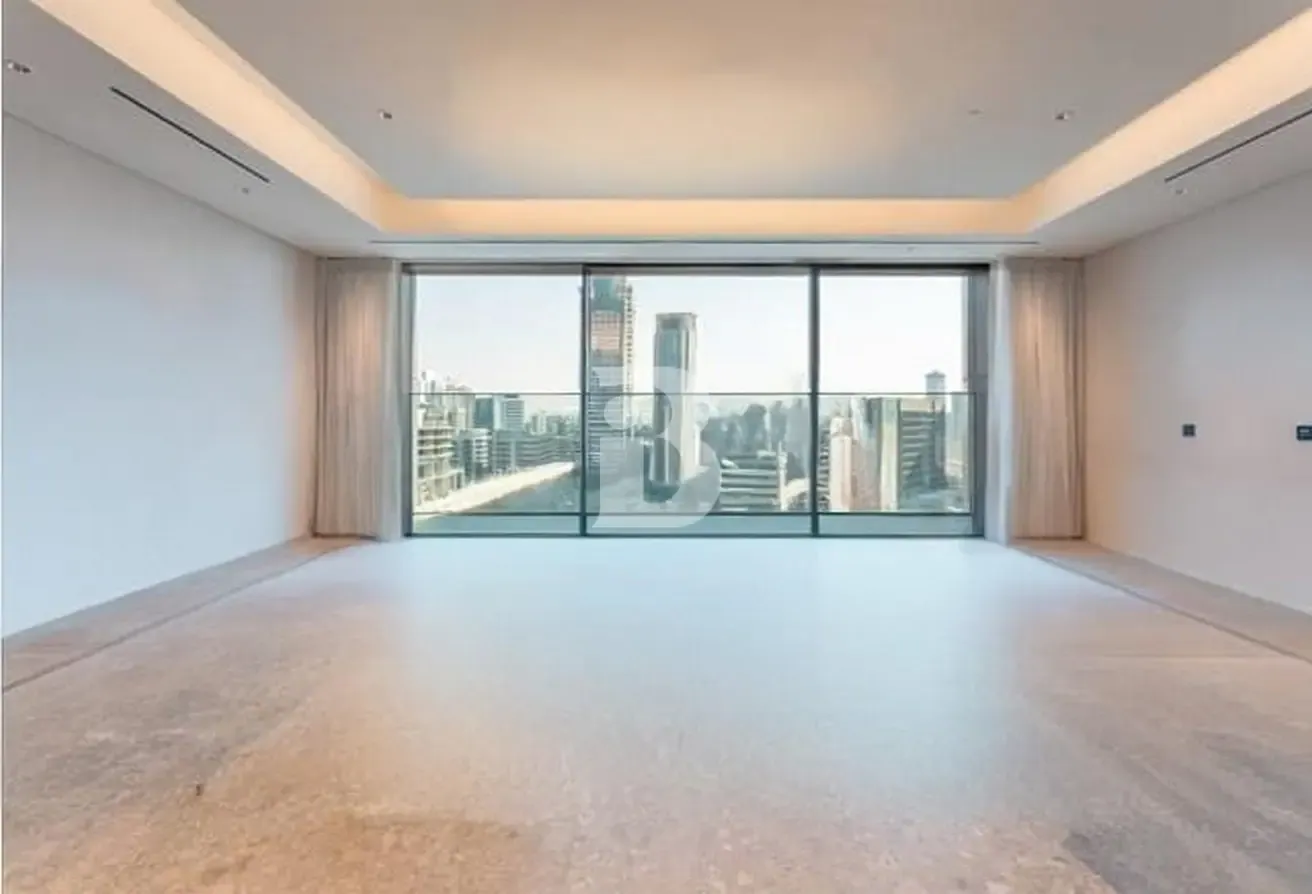 HIGH FLOOR I FURNISHED I READY TO MOVE