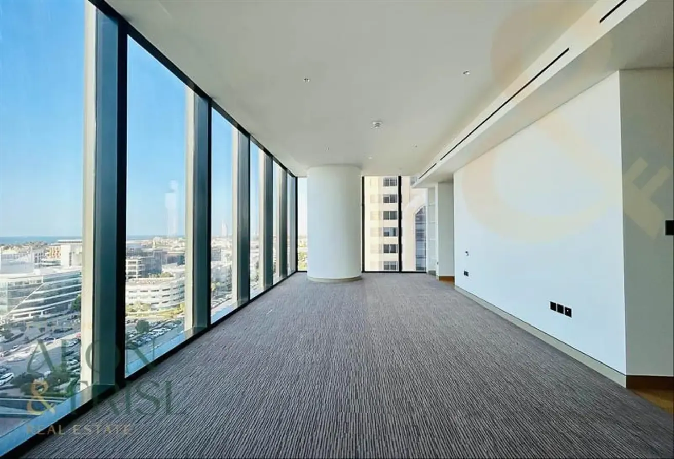 Ultra Luxury 4BR | Panoramic Skyline and SZR Views