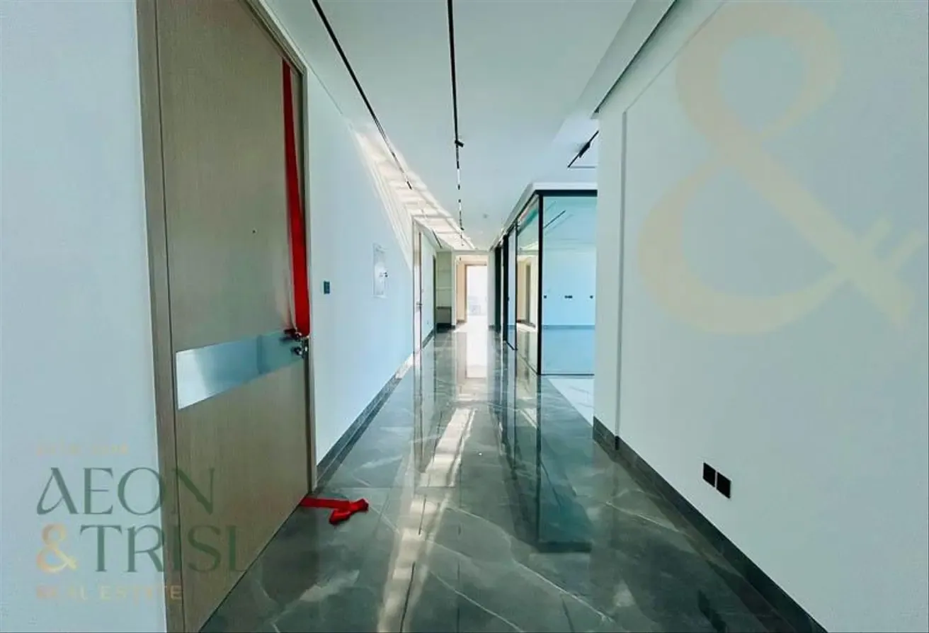 Ultra Luxury 4BR | Panoramic Skyline and SZR Views