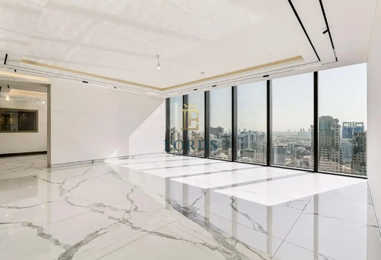Signature Penthouse | Private Pool | Skyline & Sea