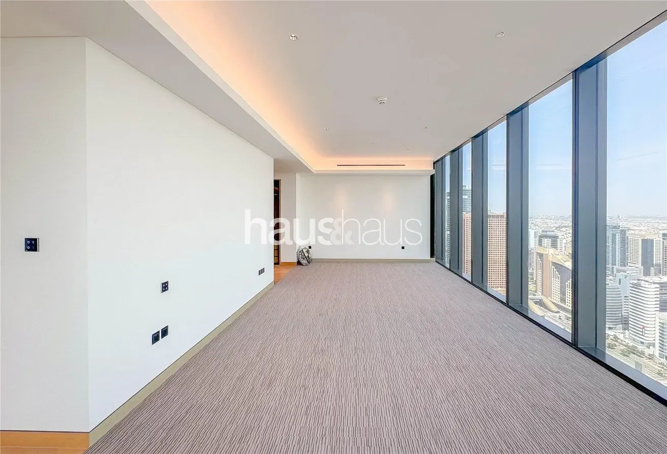 Luxury Penthouse | Incredible Views | Brande new