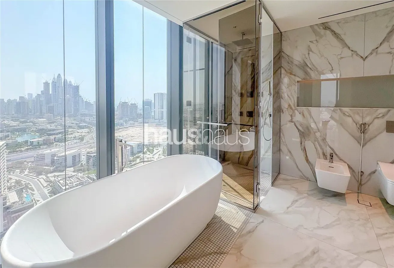 Luxury Penthouse | Incredible Views | Brande new