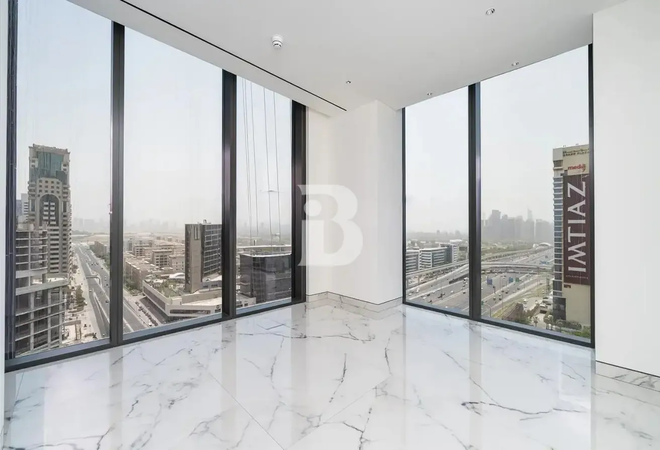 PALM VIEW I SEMI-FURNISHED I OPEN TO OFFERS