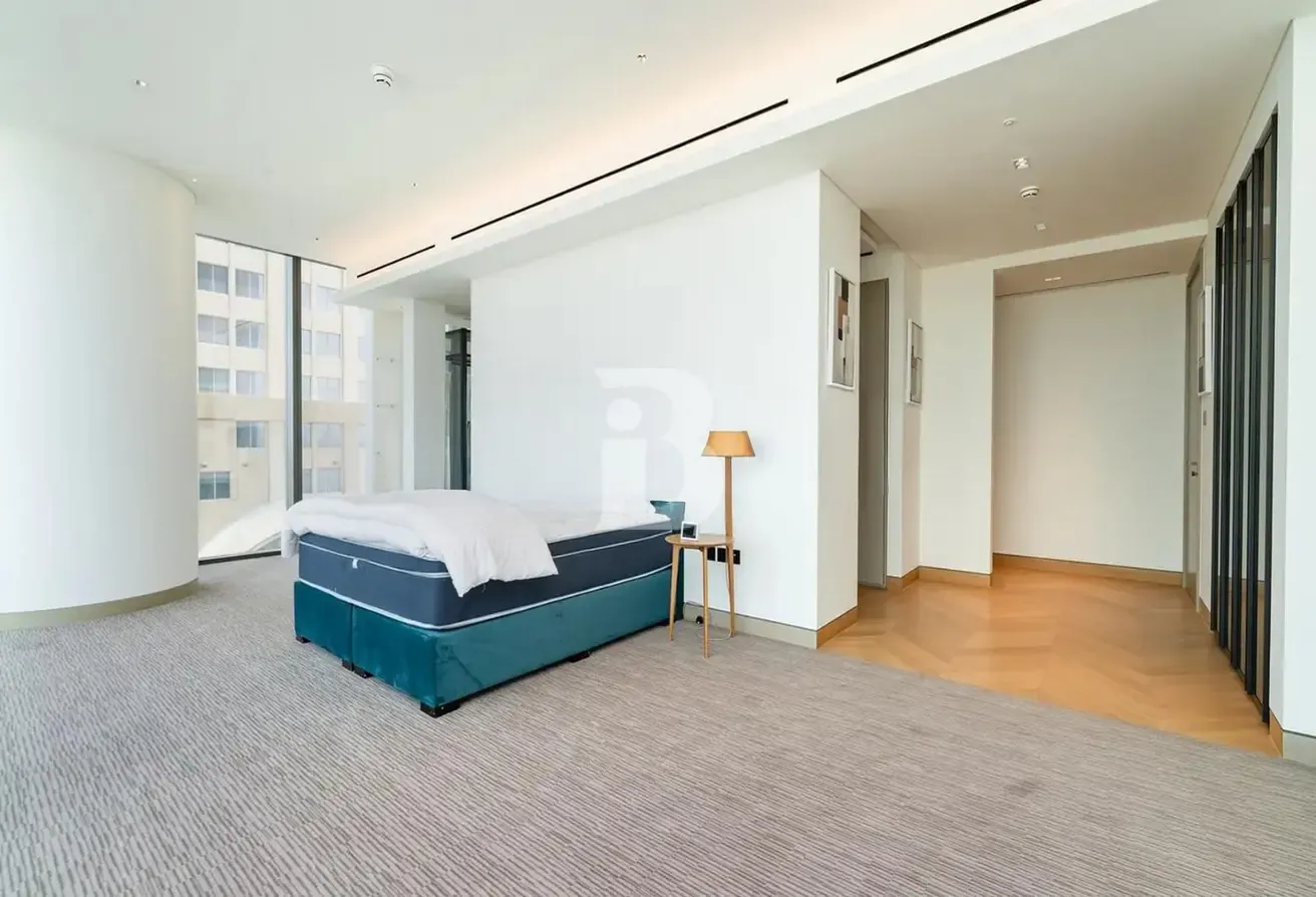 PALM VIEW I SEMI-FURNISHED I OPEN TO OFFERS