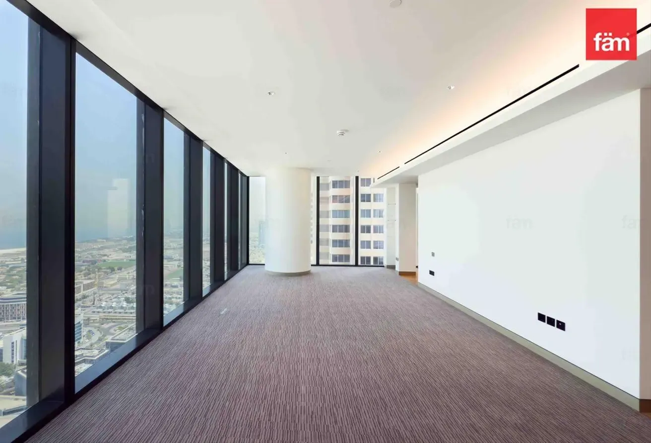 Stunning Marina Views | High End Finish | Vacant