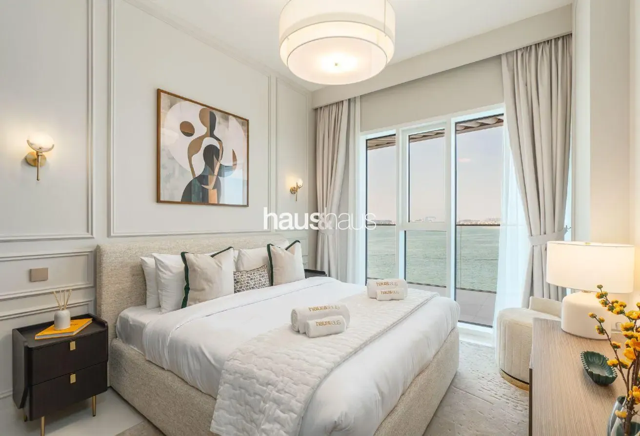 Luxurious 2BR | Breathtaking Sea and Beach View