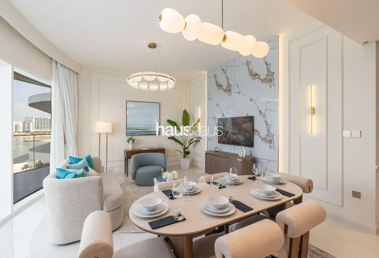 Luxurious 2BR | Breathtaking Sea and Beach View