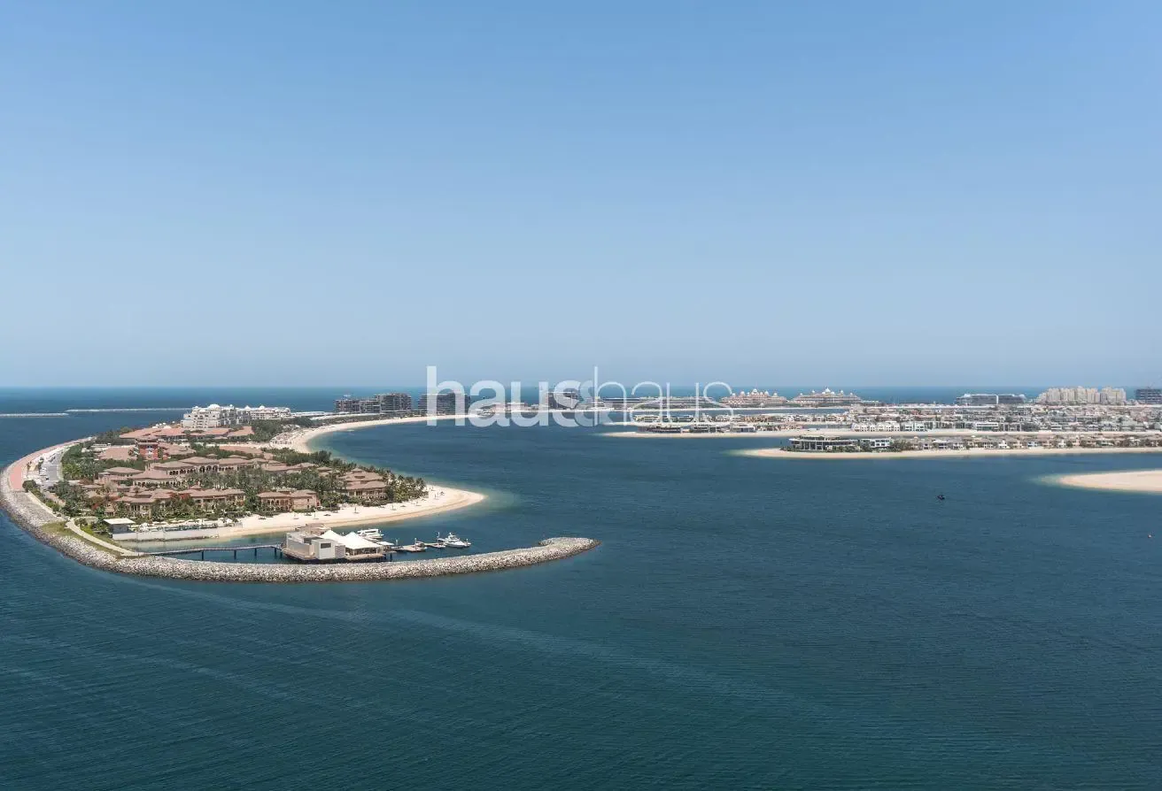 Luxurious 2BR | Direct Beach Access | High Floor