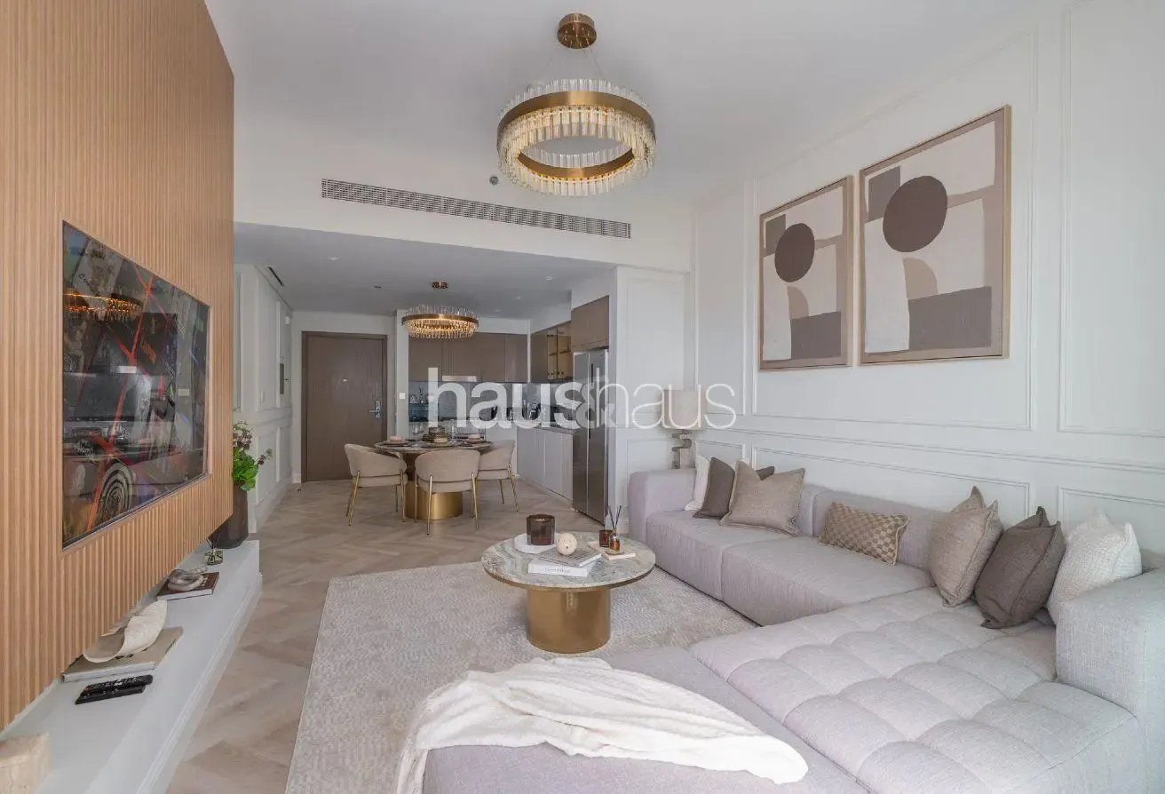Luxurious 2BR | Direct Beach Access | High Floor