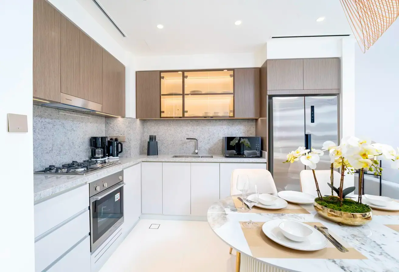 Exclusive Beachfront 2 Bed with Pool & Palm View