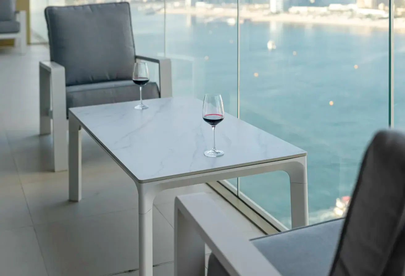 Exclusive Beachfront 2 Bed with Pool & Palm View