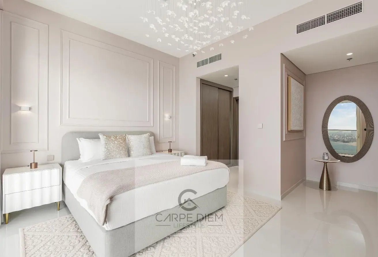 Seaside Luxury Unit - Full Palm View