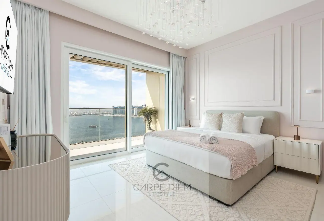 Seaside Luxury Unit - Full Palm View