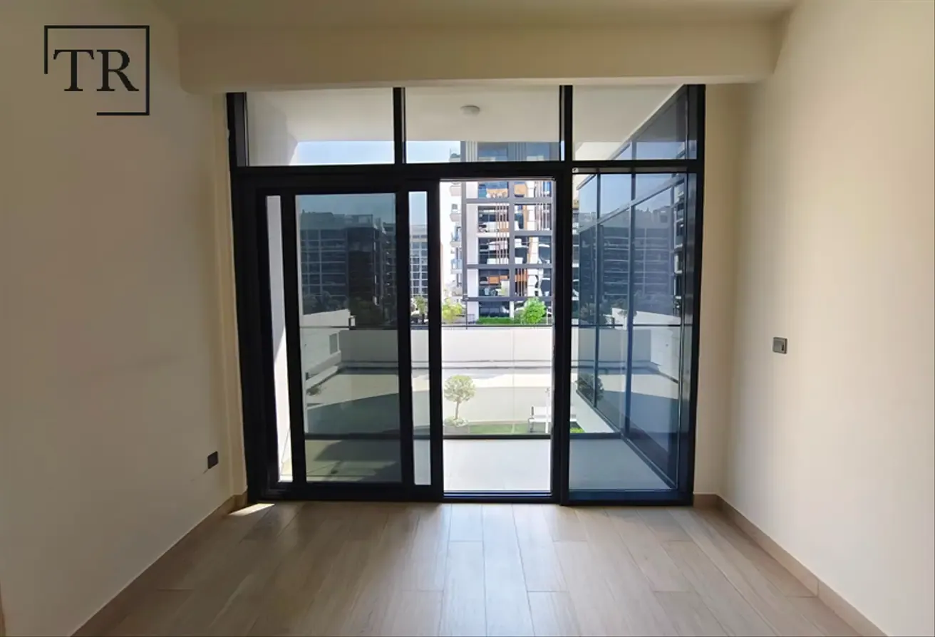 Spacious | Elegant Finishes | Open Views | 06 Chqs