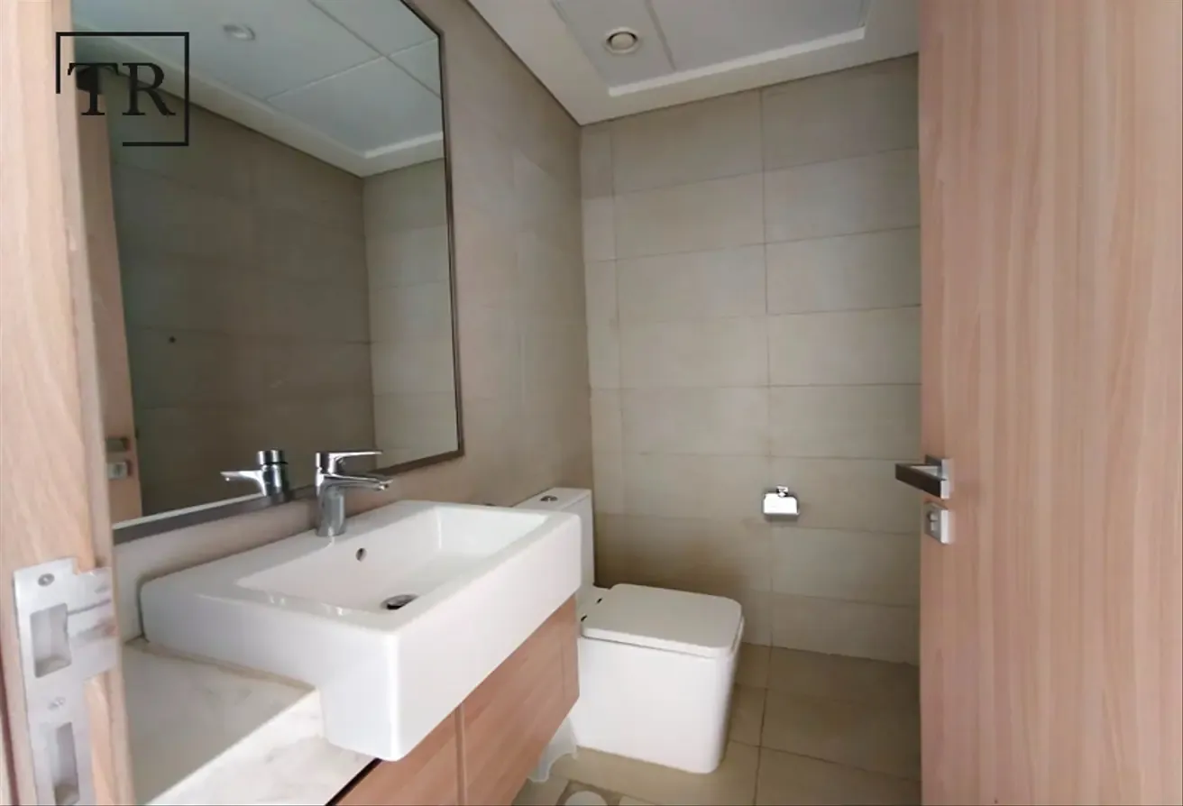 Spacious | Elegant Finishes | Open Views | 06 Chqs