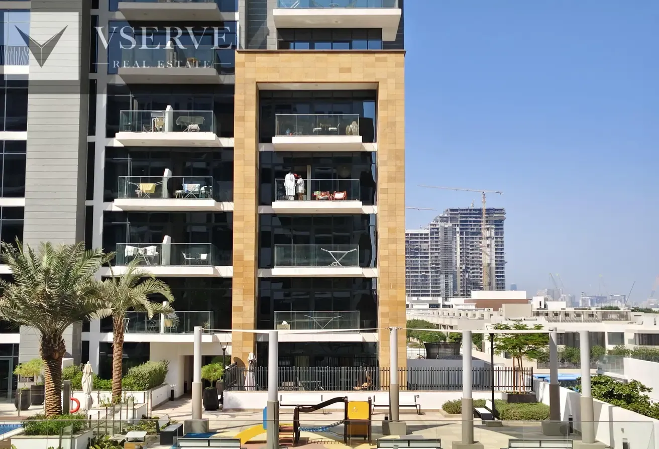 Best Price | 12 Cheques Available | Open View