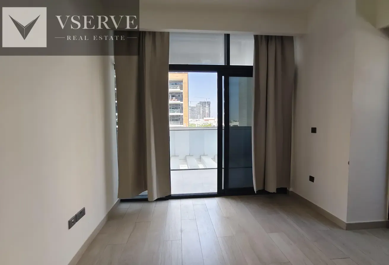 Best Price | 12 Cheques Available | Open View